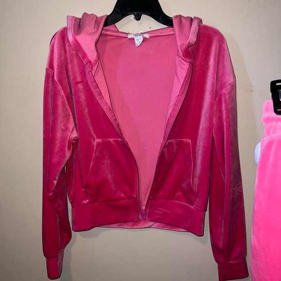 Pink Velour Zip up and sweat pants set - Picture 17 of 17